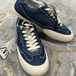 Zara jeans sneakers 💙